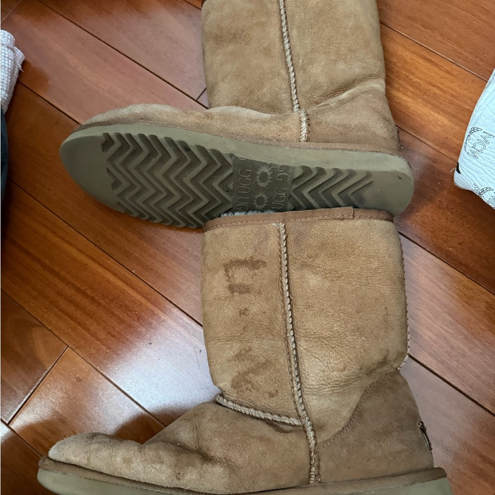 UGG chestnut tan suede boots